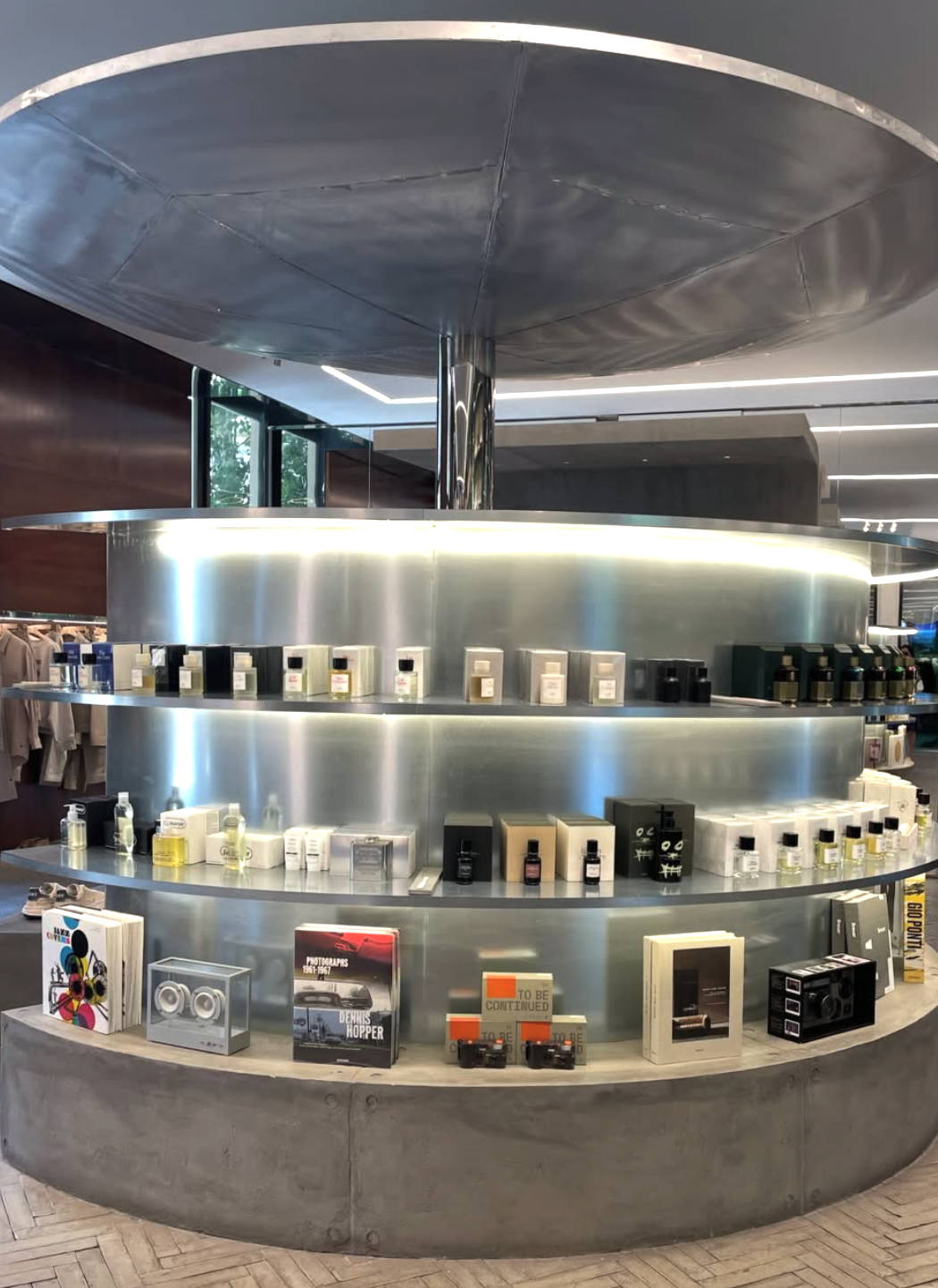 Pleuvoir Officially Launches at the World-Renowned Luxury Concept Store Antonia Milano